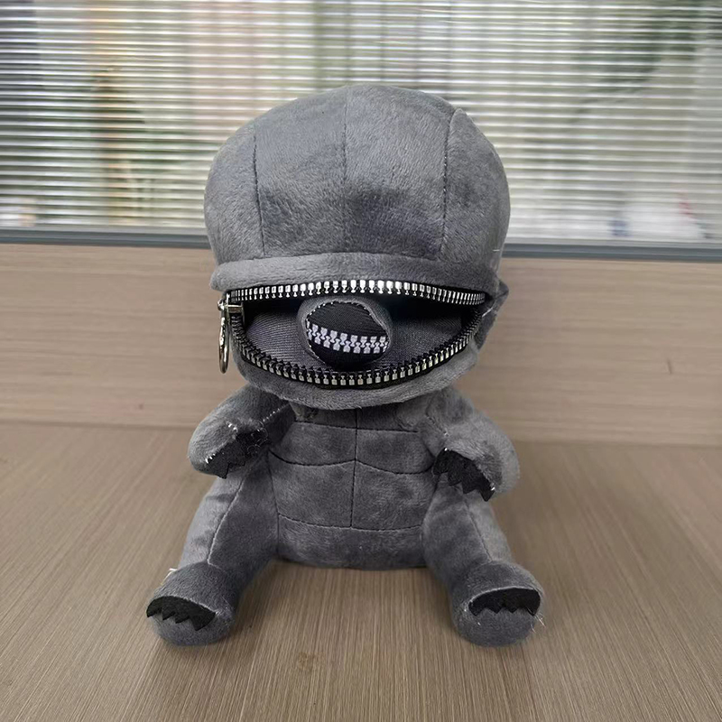 Peluche a Forma di Alieno Xeno - Model Kit Gundam recensione e prezzo