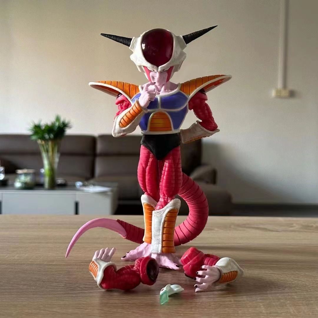 In magazzino Anime Dragon Ball - Model Kit Frieza recensione e prezzo