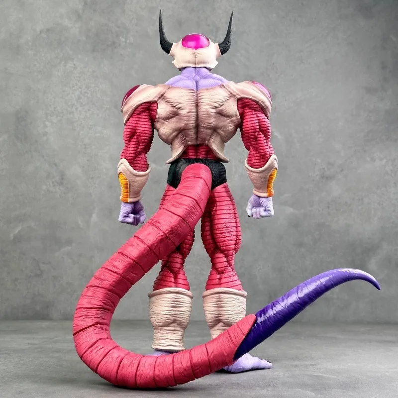 35,5 cm Dragon Ball Z Frieza A - Model Kit Frieza recensione e prezzo