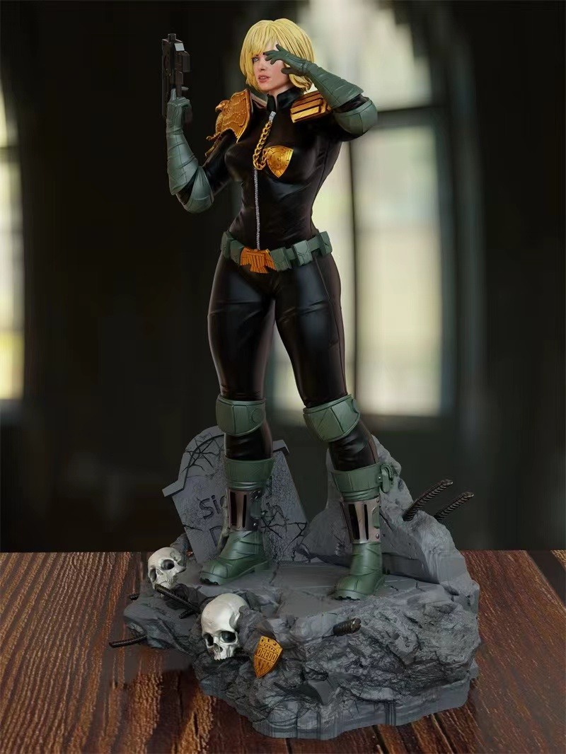 1/24 Bilancia Cassandra Anders - Model Kit Judge recensione e prezzo