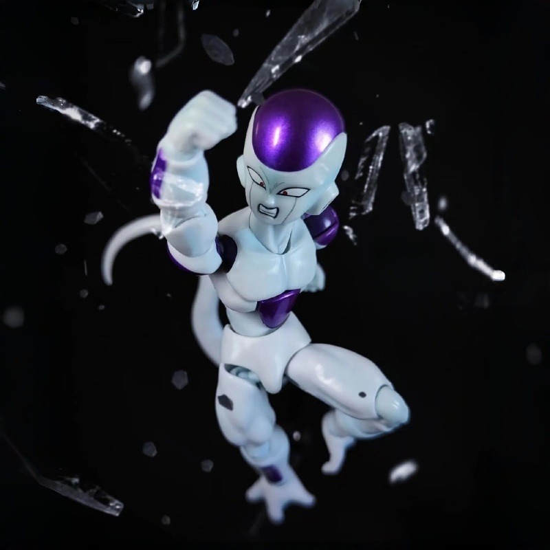 Originale Bandai S.H.Figuarts  - Model Kit Frieza recensione e prezzo