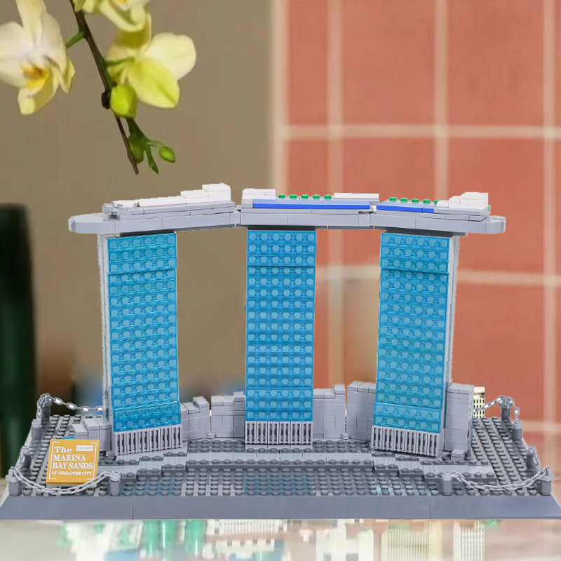 Set di Costruzioni Creative: M - Model Kit Singapore recensione e prezzo