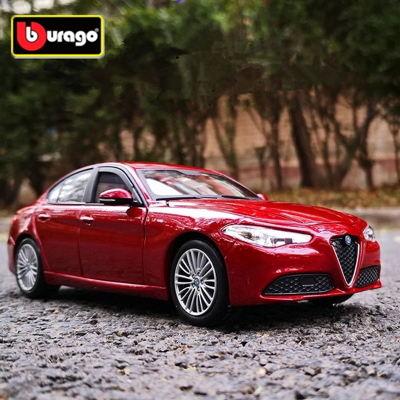 Copricerchi Bburago 1:24 Alfa  - Model Kit Alfa Romeo recensione e prezzo